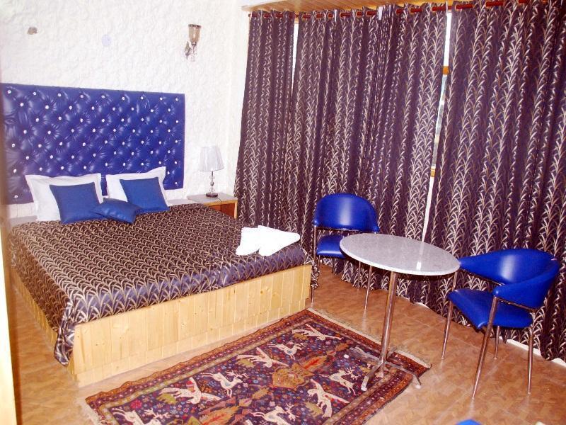 Marigold Resort Gulmarg Bagian luar foto